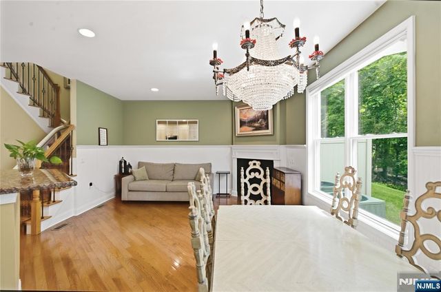 1005 Whitney Lane, Allendale, NJ 07401