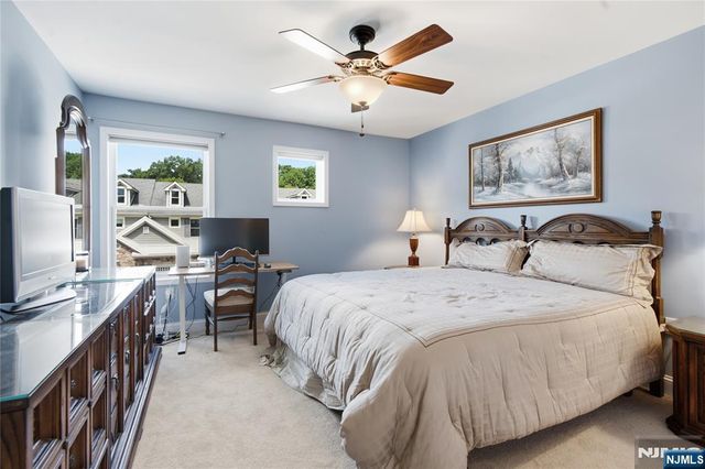 1005 Whitney Lane, Allendale, NJ 07401