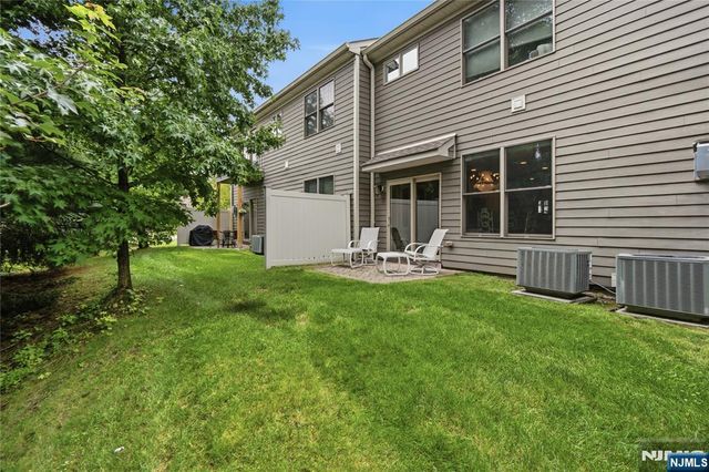 1005 Whitney Lane, Allendale, NJ 07401