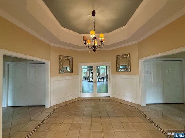 1005 Whitney Lane, Allendale, NJ 07401