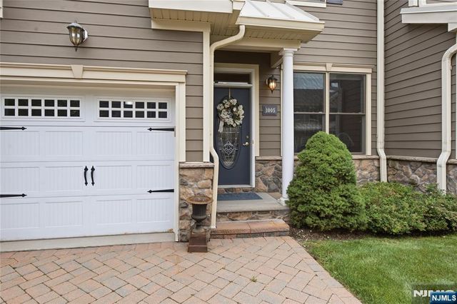 1005 Whitney Lane, Allendale, NJ 07401