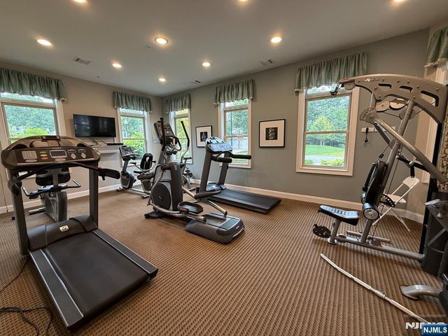 1005 Whitney Lane, Allendale, NJ 07401