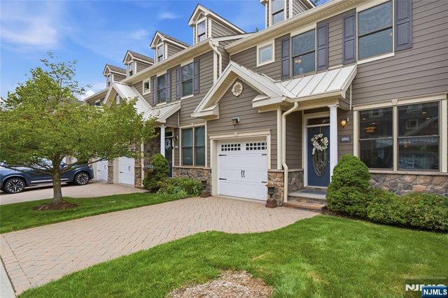 1005 Whitney Lane, Allendale, NJ 07401