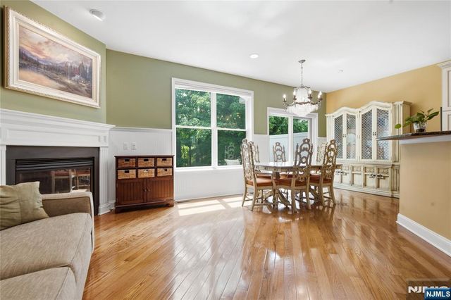 1005 Whitney Lane, Allendale, NJ 07401