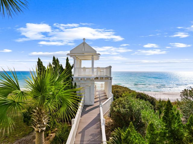 56 White Cliffs Boulevard, Santa Rosa Beach, FL 32459
