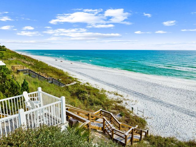 56 White Cliffs Boulevard, Santa Rosa Beach, FL 32459