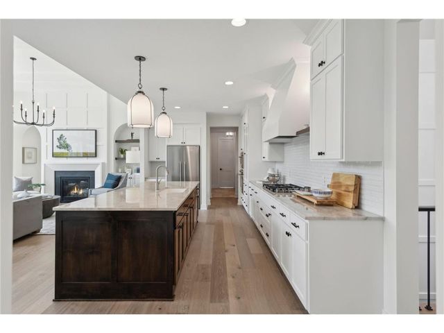 XXX7 Timberland Road, Eden Prairie, MN 55347