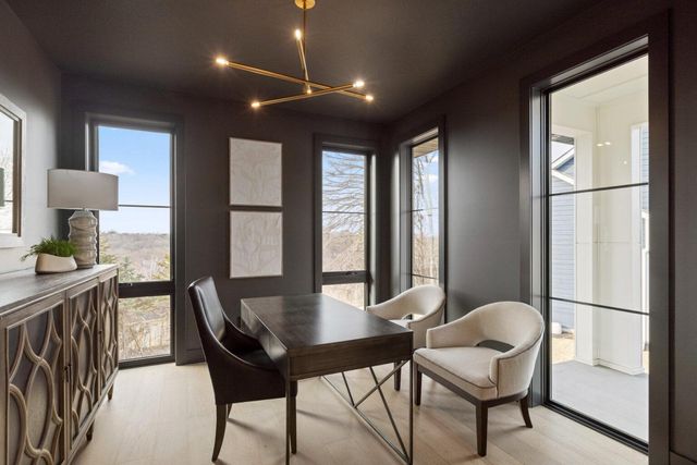 XXX7 Timberland Road, Eden Prairie, MN 55347