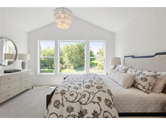 XXX7 Timberland Road, Eden Prairie, MN 55347