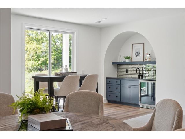 XXX7 Timberland Road, Eden Prairie, MN 55347