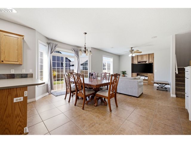 1831 N 8TH Way, Ridgefield, WA 98642