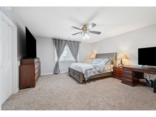1831 N 8TH Way, Ridgefield, WA 98642