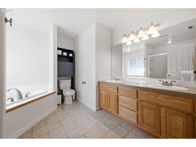 1831 N 8TH Way, Ridgefield, WA 98642