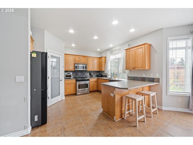 1831 N 8TH Way, Ridgefield, WA 98642