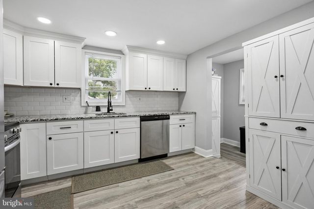 501 RHOADS AVE, Haddonfield, NJ 08033