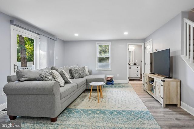 501 RHOADS AVE, Haddonfield, NJ 08033