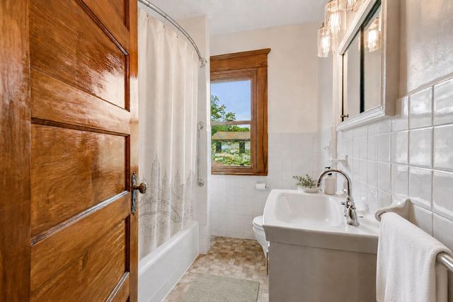 4453 Zenith Avenue S, Minneapolis, MN 55410