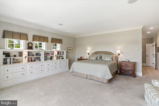 182 TRYTHALL RD, Elverson, PA 19520