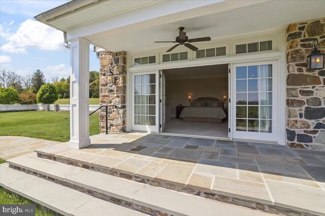 182 TRYTHALL RD, Elverson, PA 19520