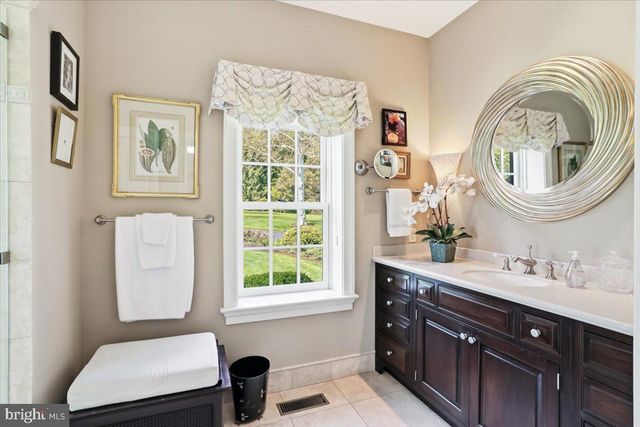 182 TRYTHALL RD, Elverson, PA 19520