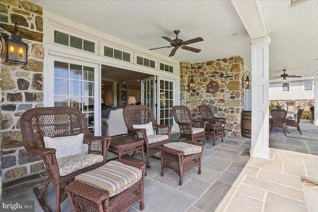 182 TRYTHALL RD, Elverson, PA 19520
