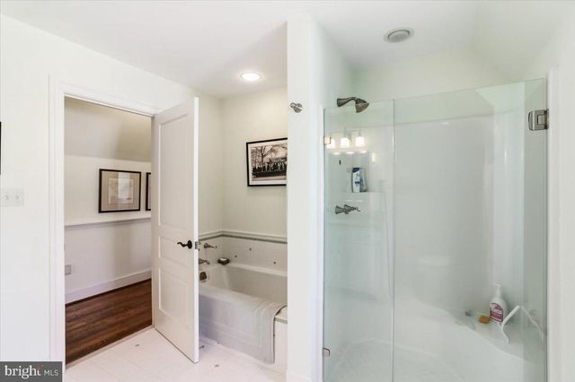 182 TRYTHALL RD, Elverson, PA 19520