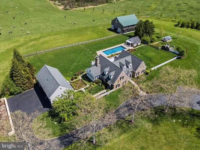 182 TRYTHALL RD, Elverson, PA 19520