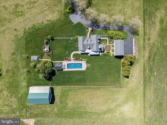182 TRYTHALL RD, Elverson, PA 19520