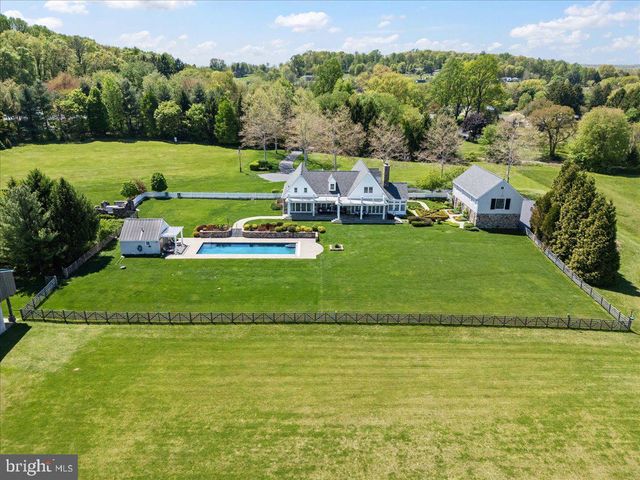 182 TRYTHALL RD, Elverson, PA 19520