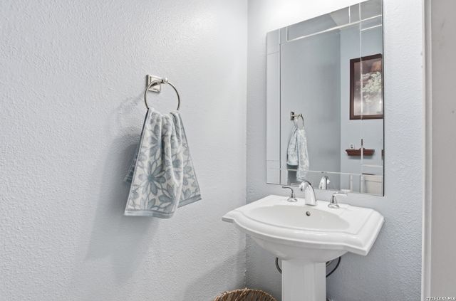 4302 Swan Forest, San Antonio, TX 78222