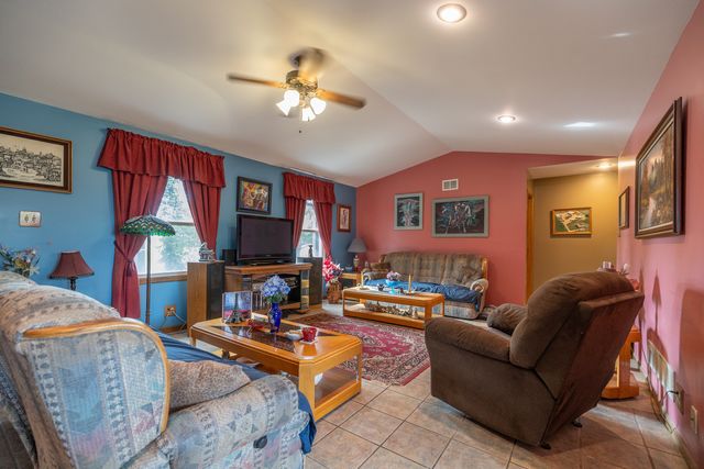 15534 Somonauk Road, Dekalb, IL 60115