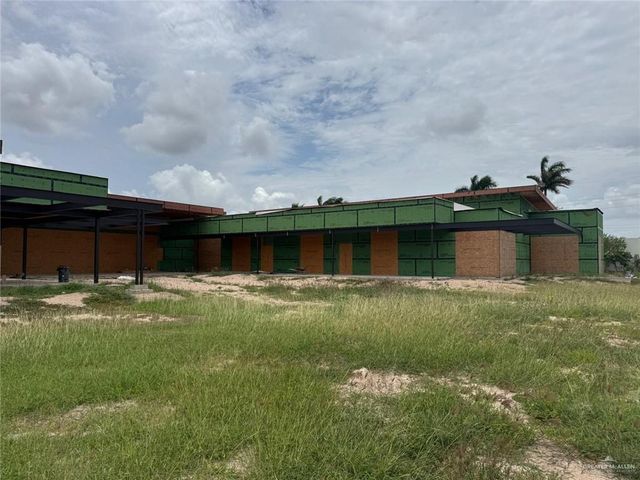1002 W Moore Road, Pharr, TX 78577