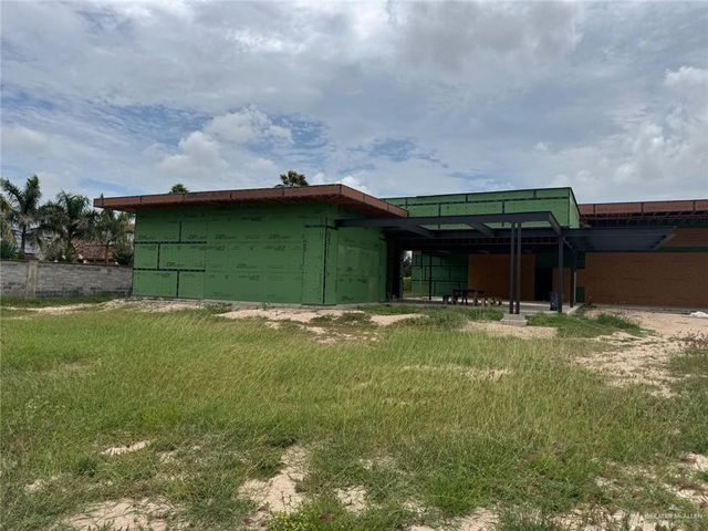 1002 W Moore Road, Pharr, TX 78577