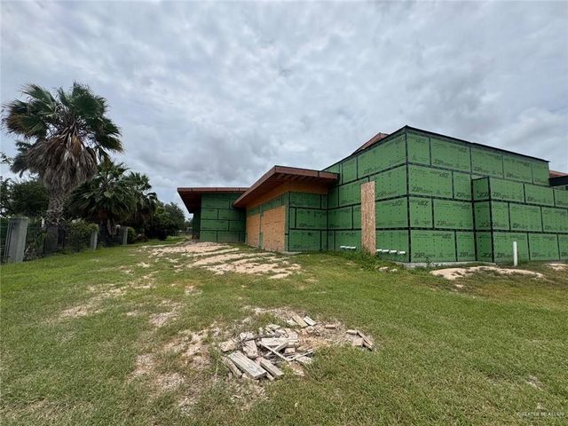 1002 W Moore Road, Pharr, TX 78577