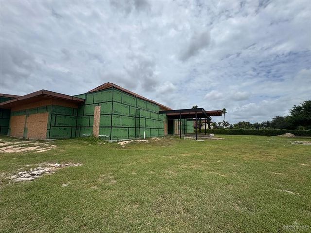 1002 W Moore Road, Pharr, TX 78577
