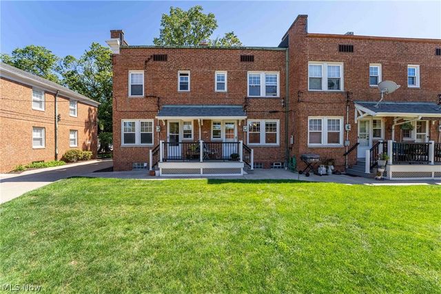 2684 Wooster Road, Rocky River, OH 44116