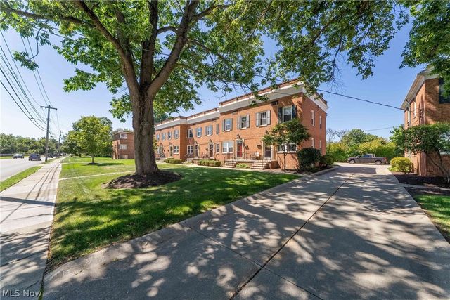 2684 Wooster Road, Rocky River, OH 44116