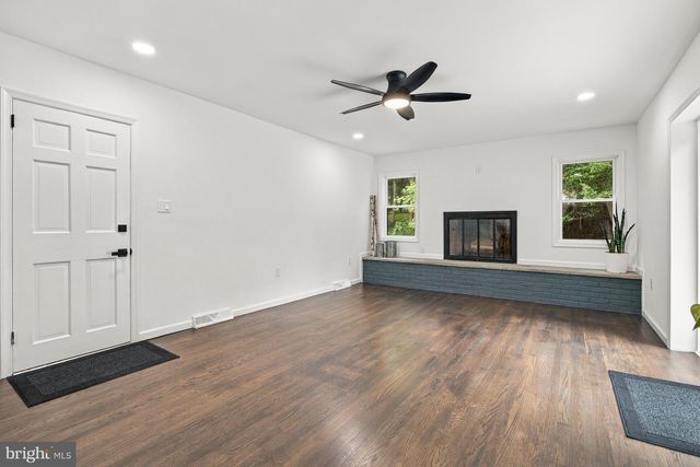 3810 VALLEY BROOK DR, Wilmington, DE 19808