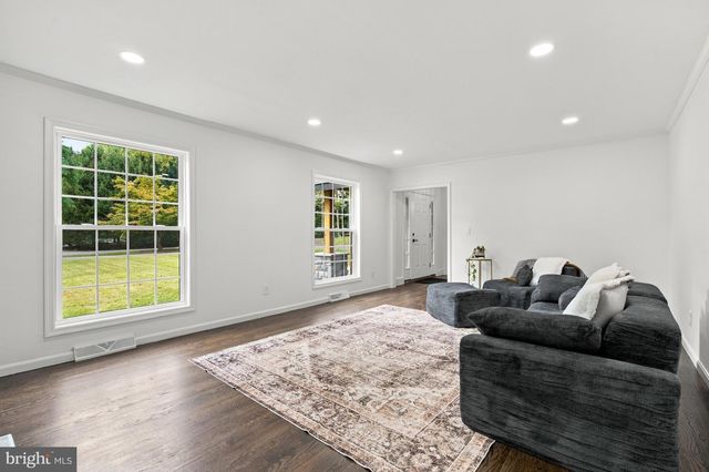 3810 VALLEY BROOK DR, Wilmington, DE 19808