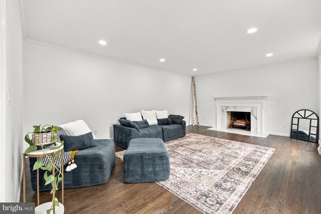 3810 VALLEY BROOK DR, Wilmington, DE 19808