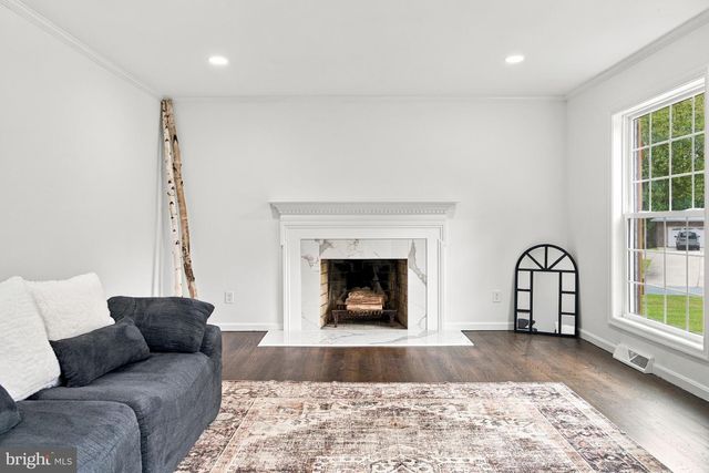 3810 VALLEY BROOK DR, Wilmington, DE 19808