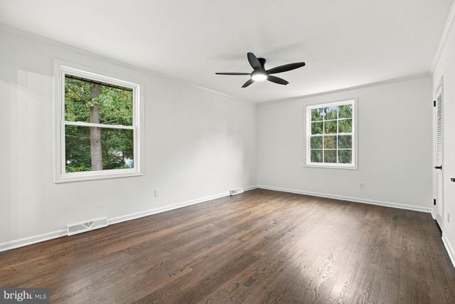 3810 VALLEY BROOK DR, Wilmington, DE 19808