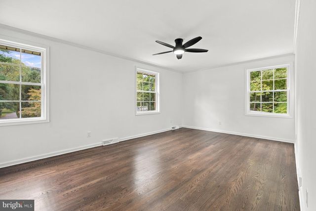 3810 VALLEY BROOK DR, Wilmington, DE 19808