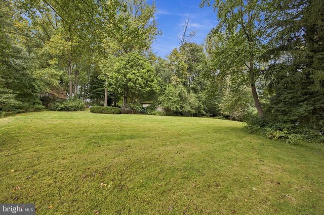 3810 VALLEY BROOK DR, Wilmington, DE 19808