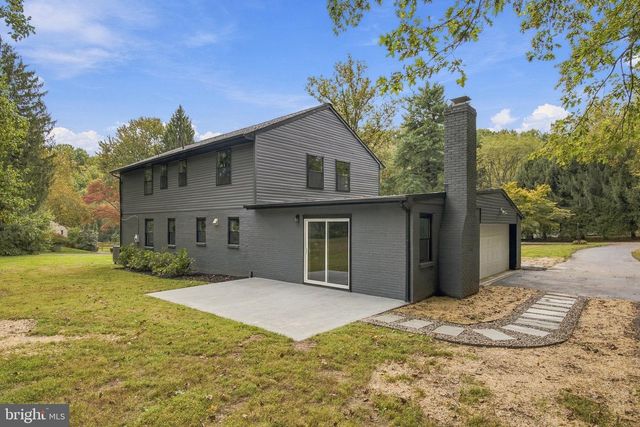 3810 VALLEY BROOK DR, Wilmington, DE 19808