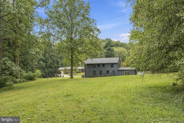 3810 VALLEY BROOK DR, Wilmington, DE 19808