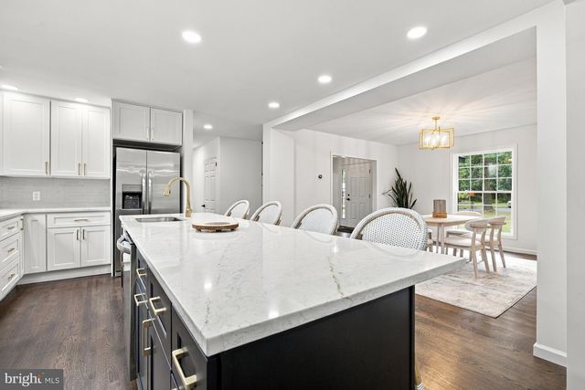 3810 VALLEY BROOK DR, Wilmington, DE 19808