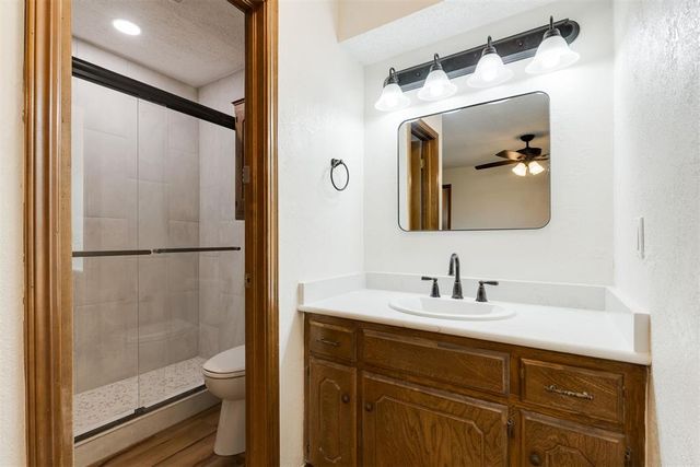 733 Mallard Avenue, Edmond, OK 73003