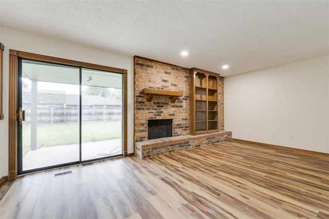733 Mallard Avenue, Edmond, OK 73003