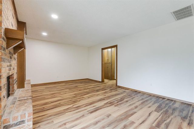 733 Mallard Avenue, Edmond, OK 73003